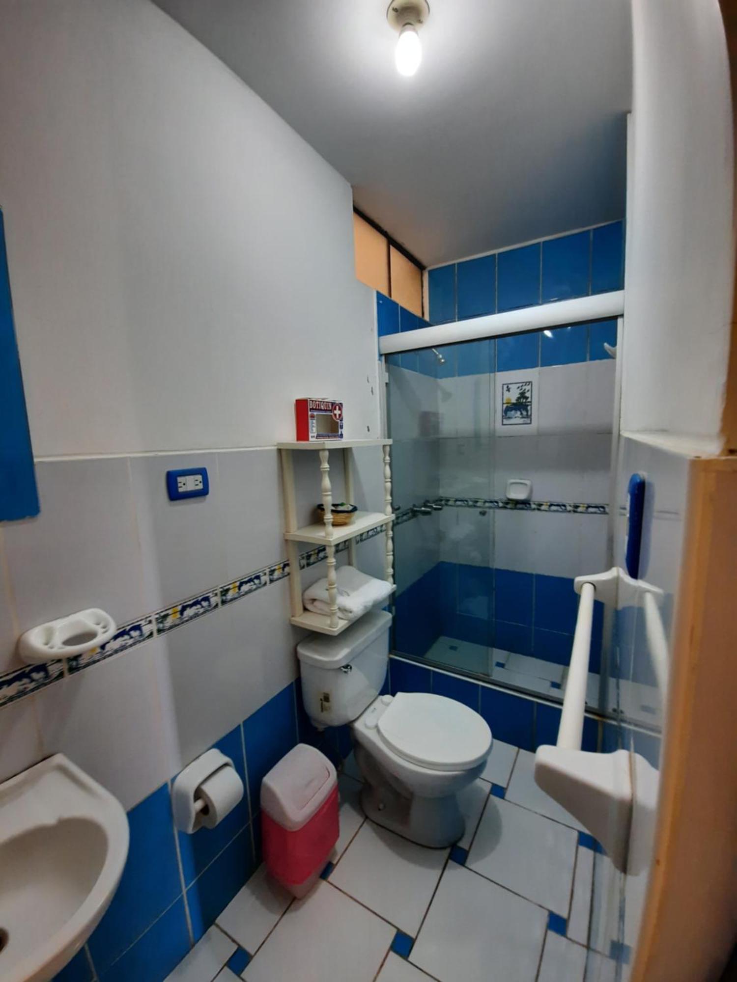 Brisas De La Bahia Hotel Паракас Екстериор снимка