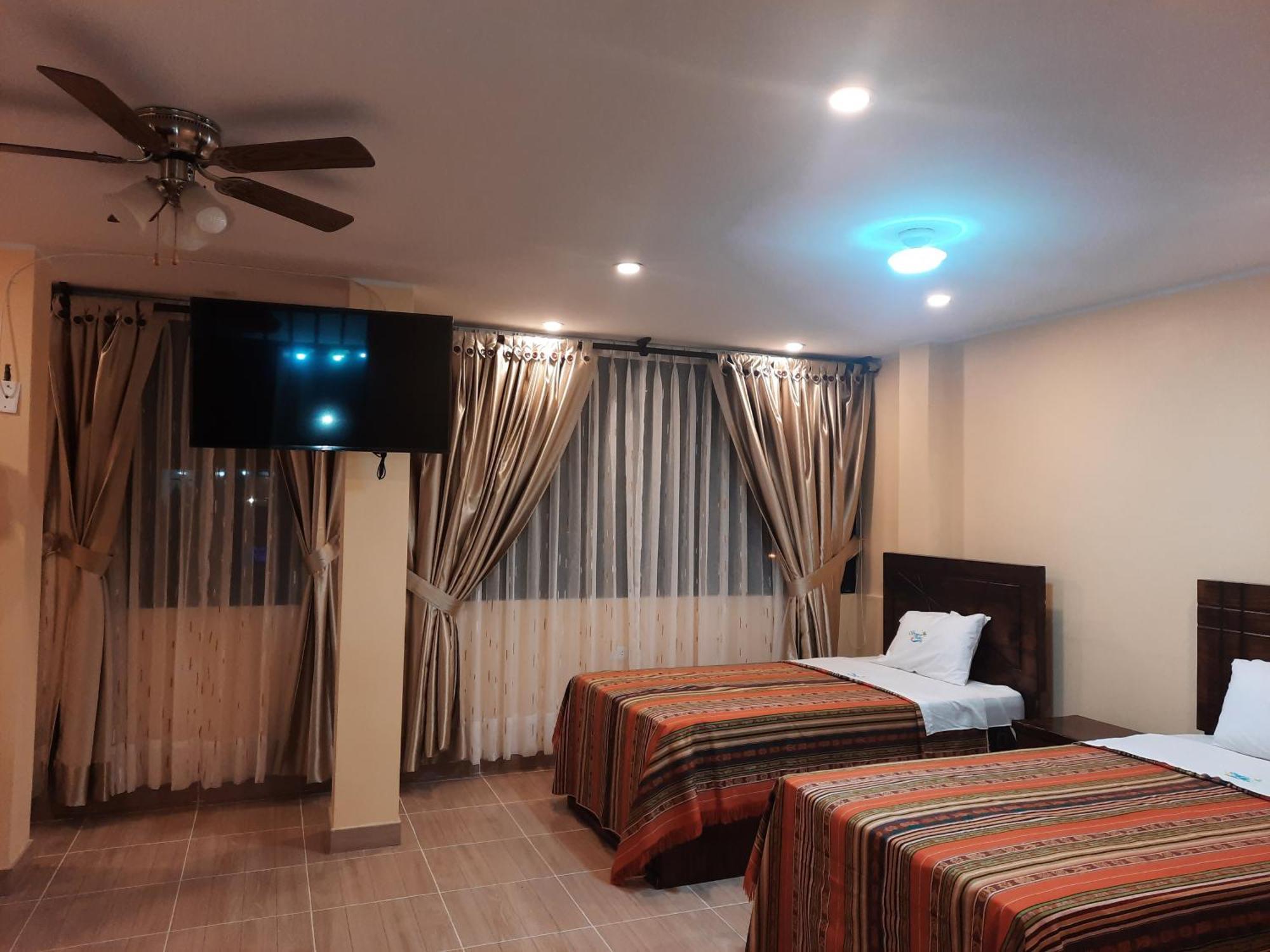 Brisas De La Bahia Hotel Паракас Екстериор снимка