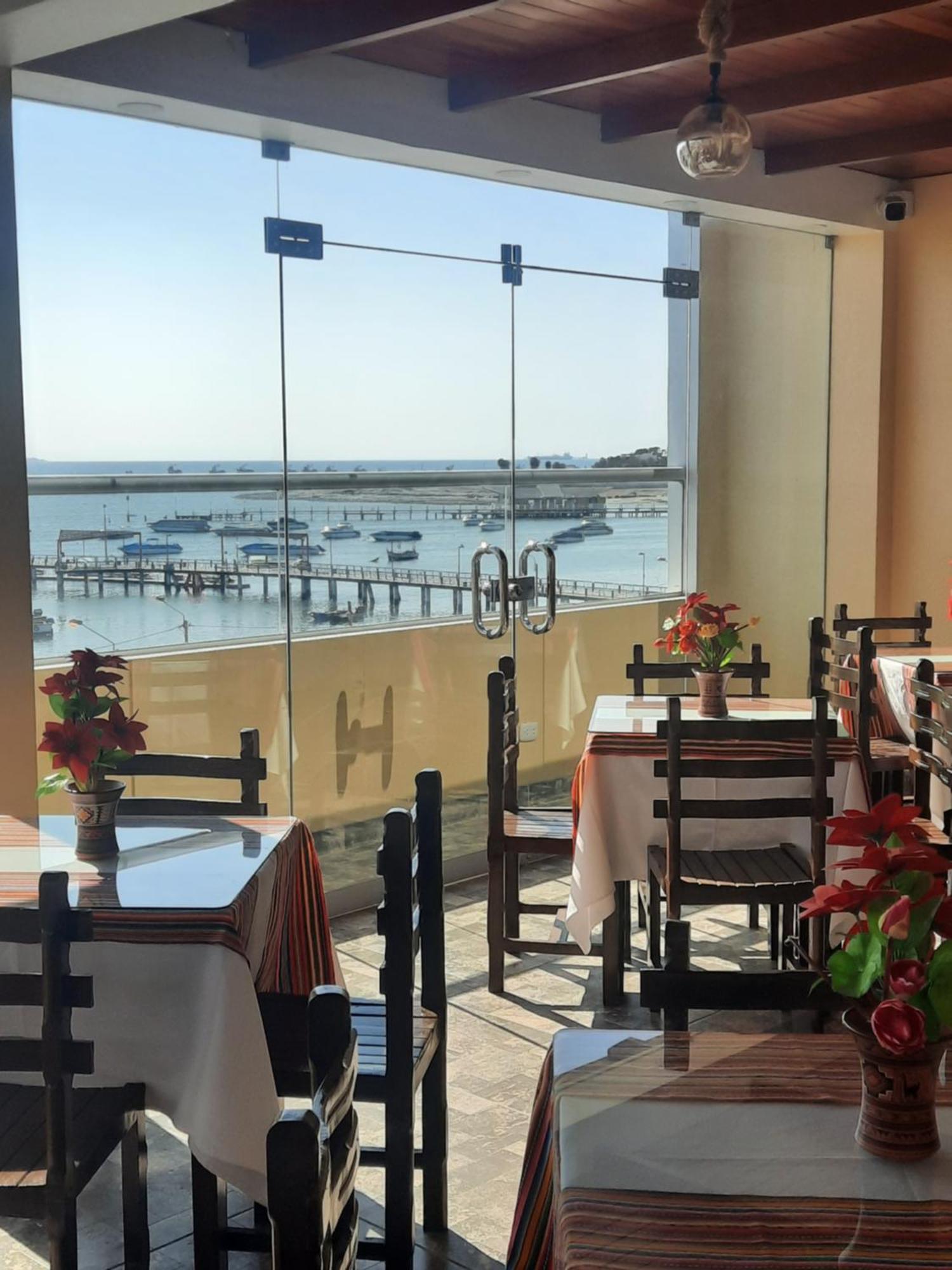 Brisas De La Bahia Hotel Паракас Екстериор снимка