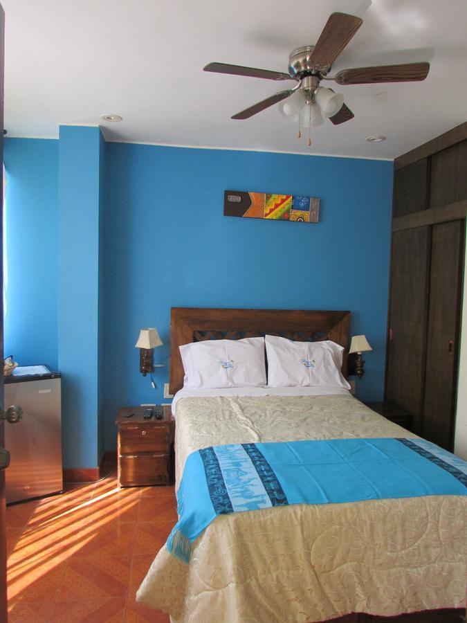 Brisas De La Bahia Hotel Паракас Екстериор снимка